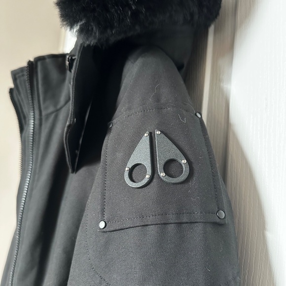 🧥 Moose Knuckles Women’s Cloud Shearling Bomber – Size Small – Brand New! 🧥 - Picture 4 of 4